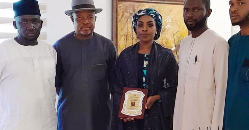 Dr. Samira Buhari Receives Sir Obafemi Awolowo Platinum Leadership Award for Philanthropy