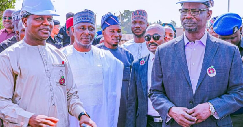 Alternative Power Supply : Gov. Sule inspects Solar, Security Street Lights at Nasarawa Assembly Complex.