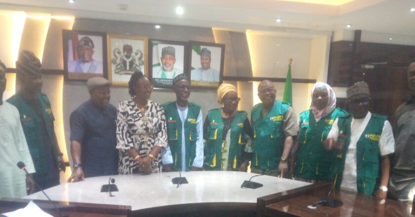 Agriculture ministry to support stakeholders in coconut industry