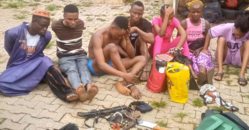 Police Arrest Suspected Armed Robbers, Recover Firearms In Ibadan