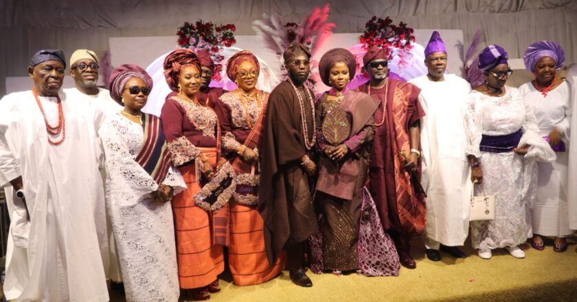 Dignitaries shut down Abeokuta in honour of Yemi Kolapo as her daughter weds