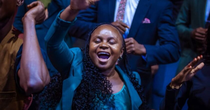 Lily Perez Ministers at COZA, Preaches God’s Love Through Worship