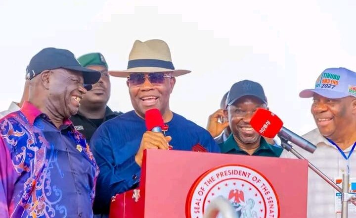 Akpabio Commends Governor Eno On Peaceful Conduct of APC State Congress
