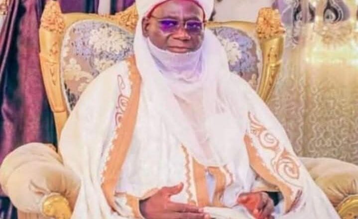 2027: First class traditional ruler urges politicians to shun parochial sentiments