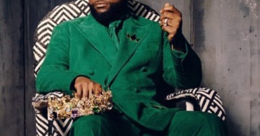 I would have jumped off the balcony, Davido recounts first negative experience with fame