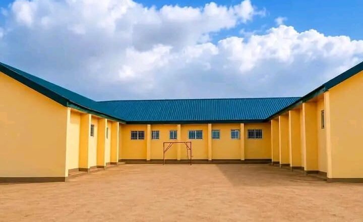 SEN. HARUNA MANU COMMENDED FOR CONSTRUCTION OF GENERAL HOSPITAL IN GARBA CHEDE