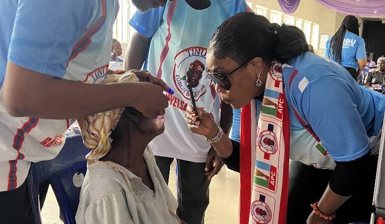 Tinubu Torch Bearers Take Free Healthcare to Over 250 Residents in Amassoma