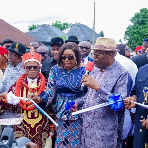 FUBARA COMMISSIONS 12.1KM EGWI-AFARA-MBA ROAD, PLEDGES NEW HOSPITAL FOR ETCHE KINGDOM