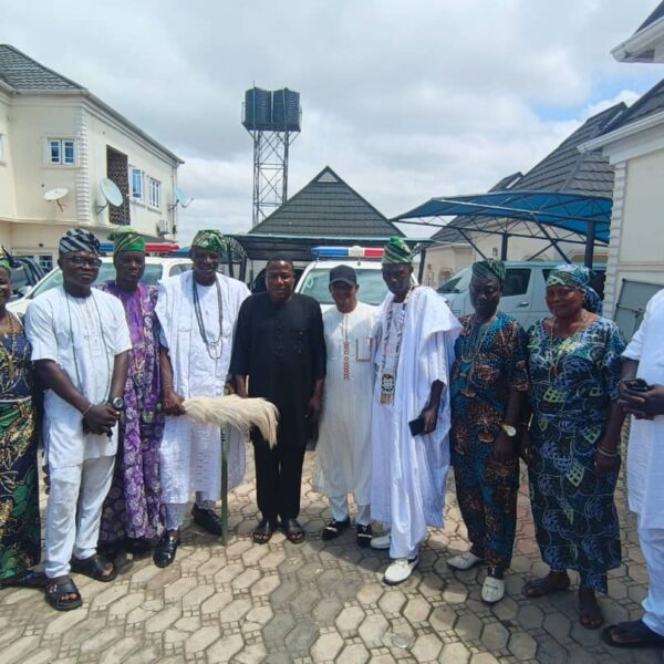 Araba of Ibadanland Visits Igboho, Commends Him On Iru Ekun Security Outfit