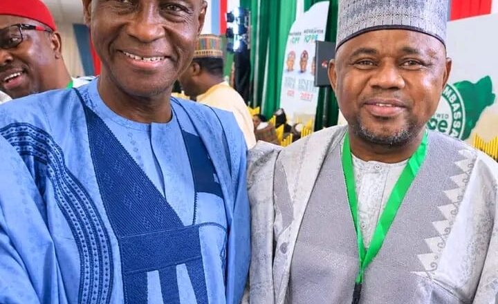 SENATE CHIEF WHIP SENATOR MONGUNO STORMS PRESIDENTIAL VILLA FOR APC CAMPAIGN COUNCIL INAUGURATION